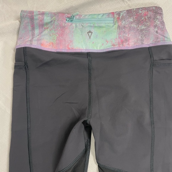 Ivivva by lululemon leggings - Grey - X Small - Picture 2 of 4